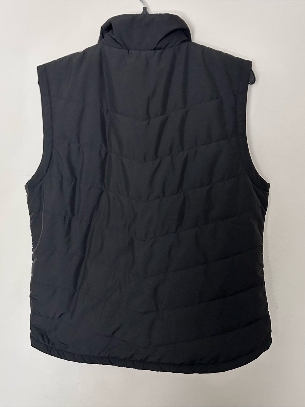 Vest - Picture 3 of 4